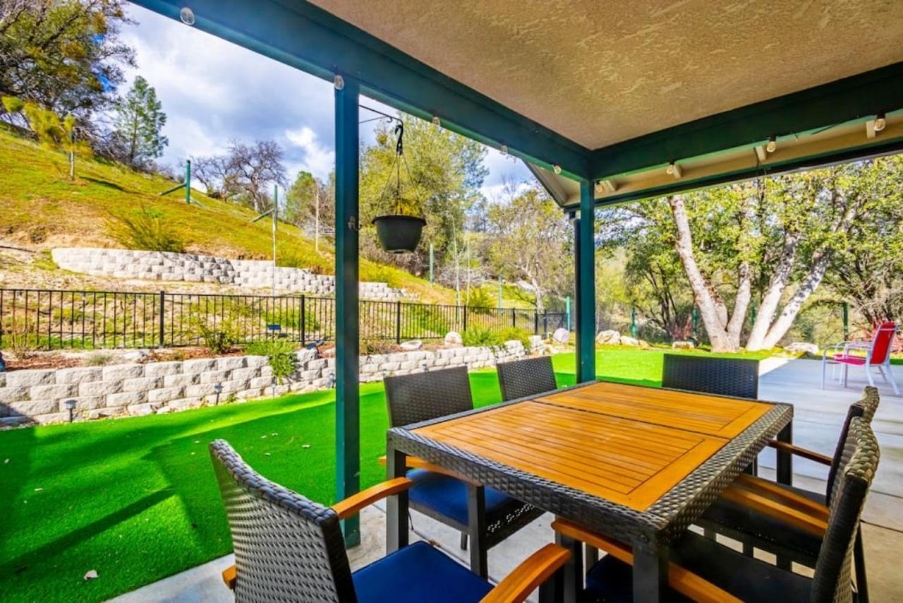 Mystic Mountain Villa, 14 Miles From Yosemite Окхерст Экстерьер фото