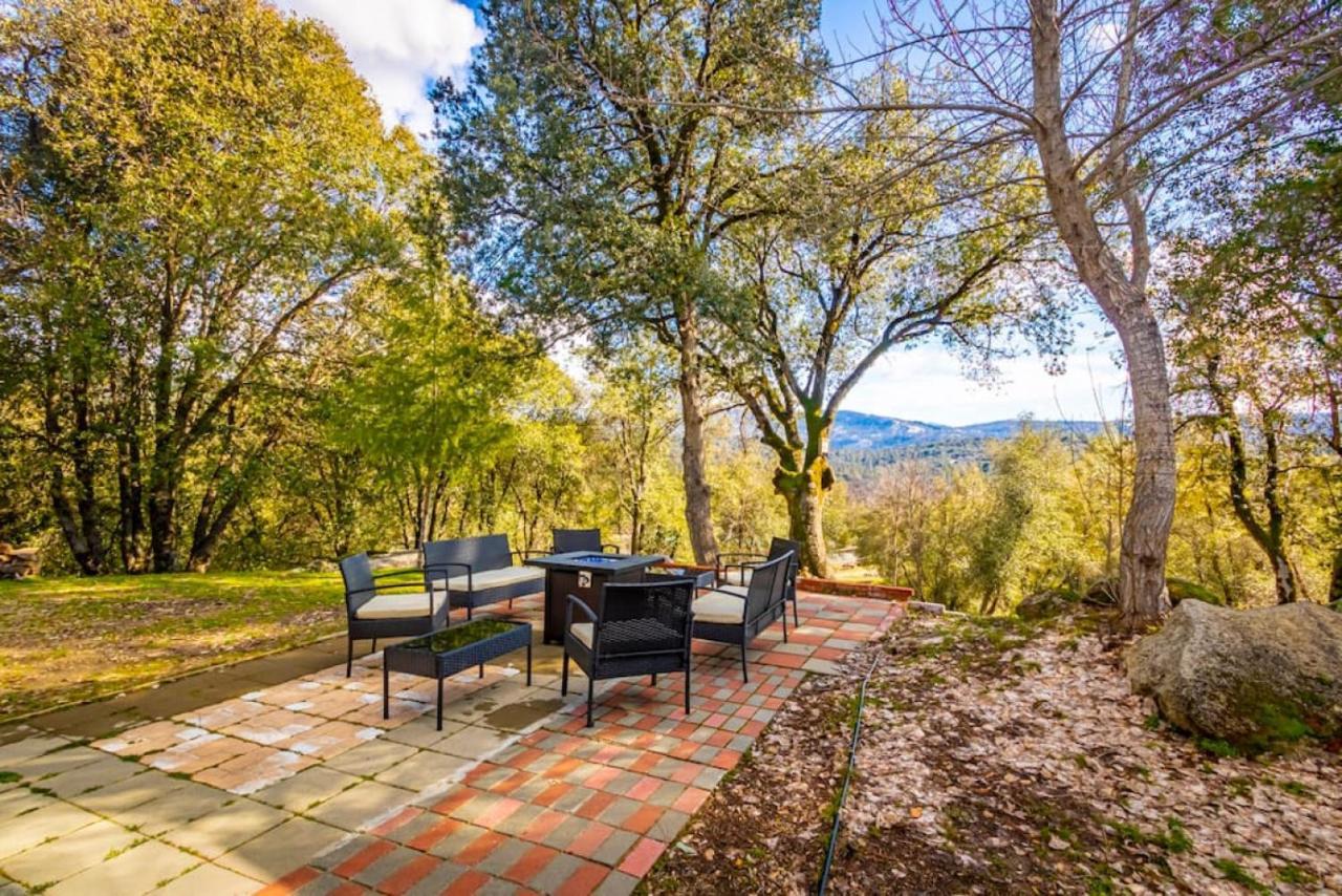 Mystic Mountain Villa, 14 Miles From Yosemite Окхерст Экстерьер фото