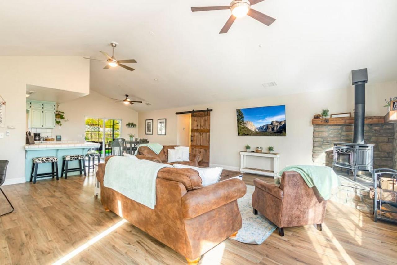 Mystic Mountain Villa, 14 Miles From Yosemite Окхерст Экстерьер фото